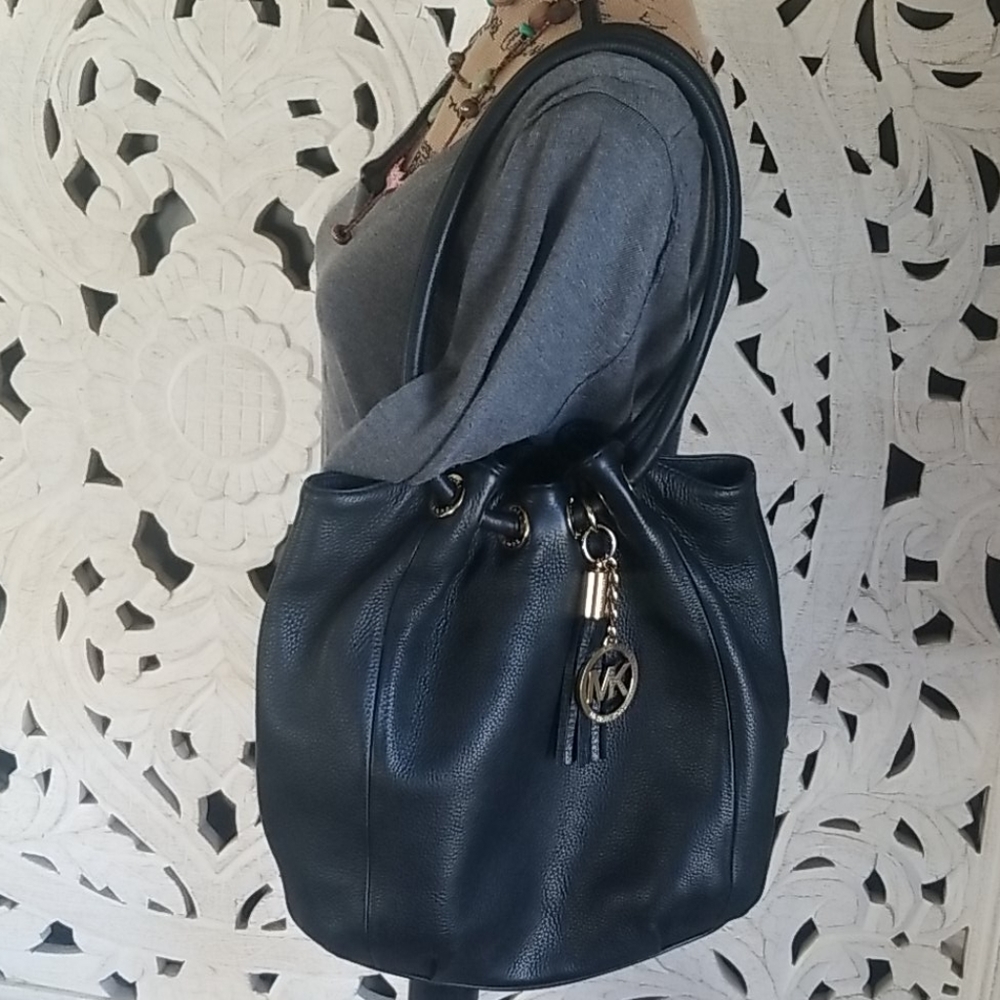 MICHAEL Michael Kors Black Leather Tote with Gold Hardware - Picture 16 of 16